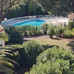 Quiet With Balcony And Swimming Pool *